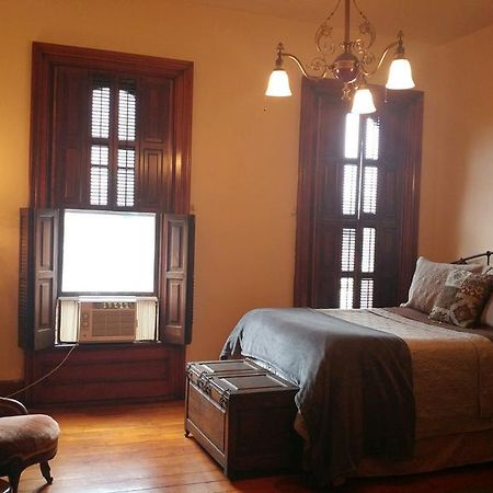 The Mitchell House Bed And Breakfast Circleville Eksteriør billede