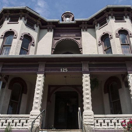 The Mitchell House Bed And Breakfast Circleville Eksteriør billede